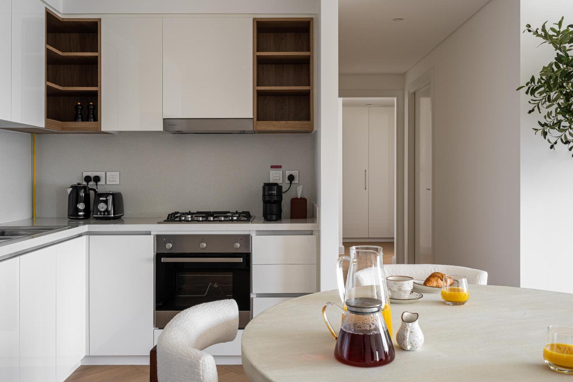 Th-homes Designed Downtownview Apartment *